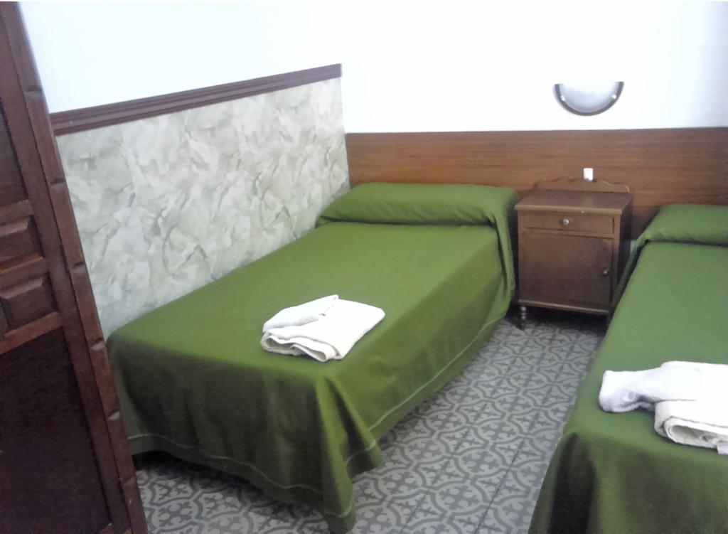 Hostal Union Campana Sevilla Szoba fotó